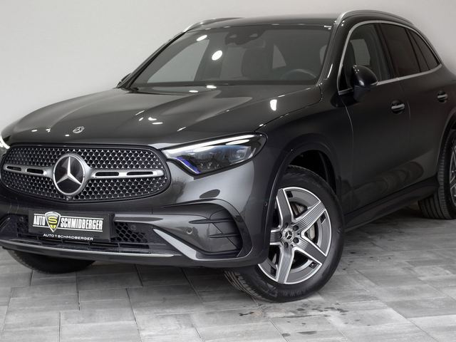 Mercedes GLC 300 e in Grau